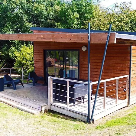Glamping Terre & אתר קמפינג Étables